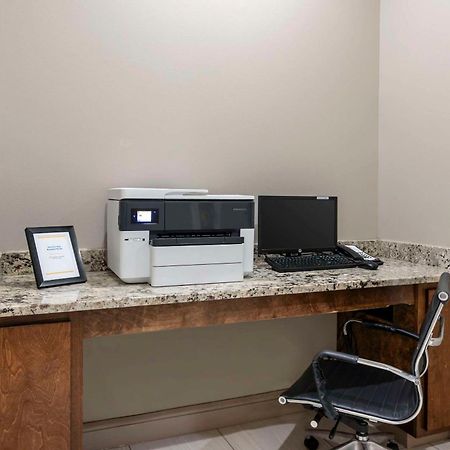 Comfort Inn & Suites Valdosta Bagian luar foto