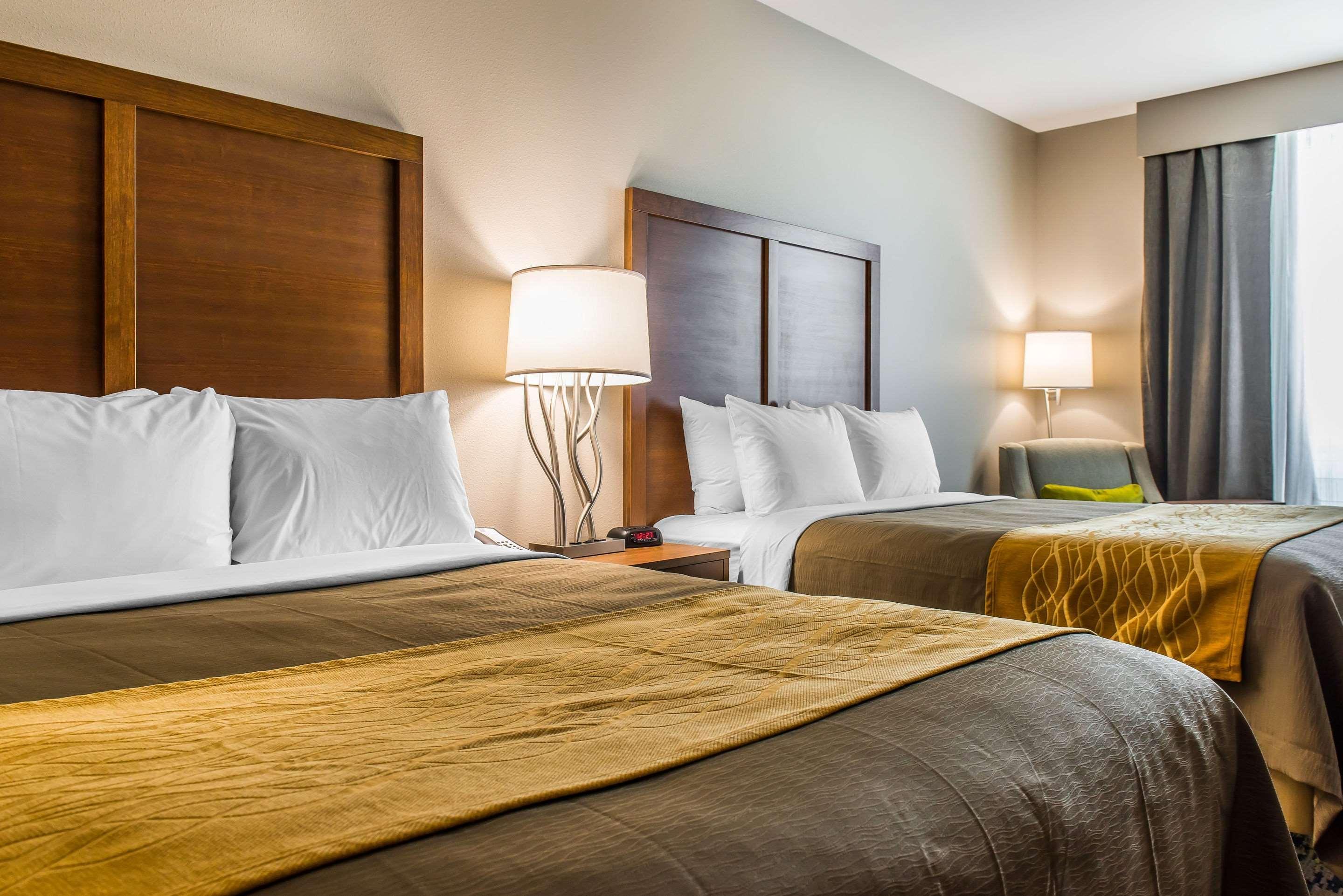 Comfort Inn & Suites Valdosta Bagian luar foto
