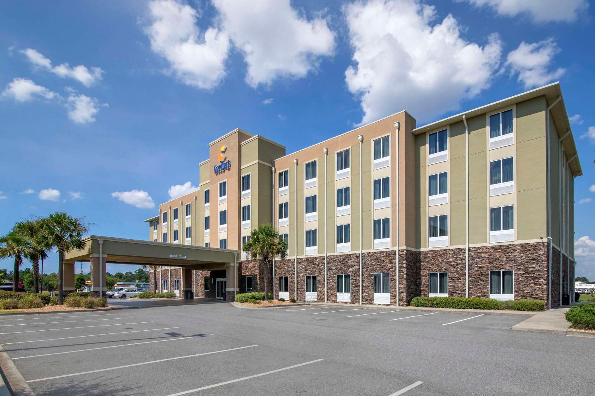 Comfort Inn & Suites Valdosta Bagian luar foto